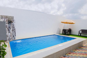 Aquamarina Casa con piscina